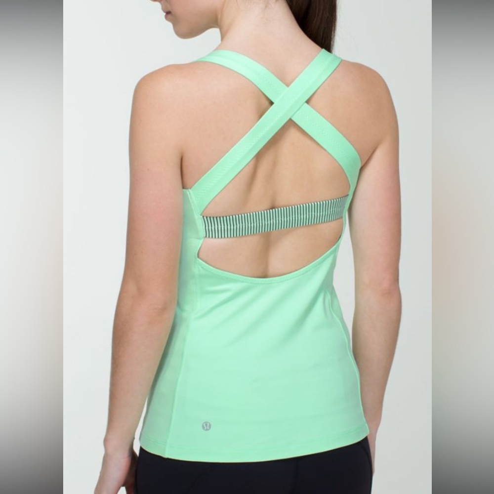 Lululemon core kicker tank